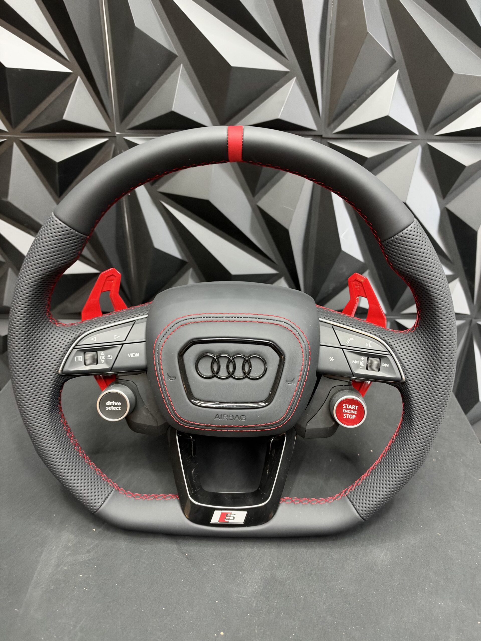 Volante Audi S-line negro con botón de arranque integrado